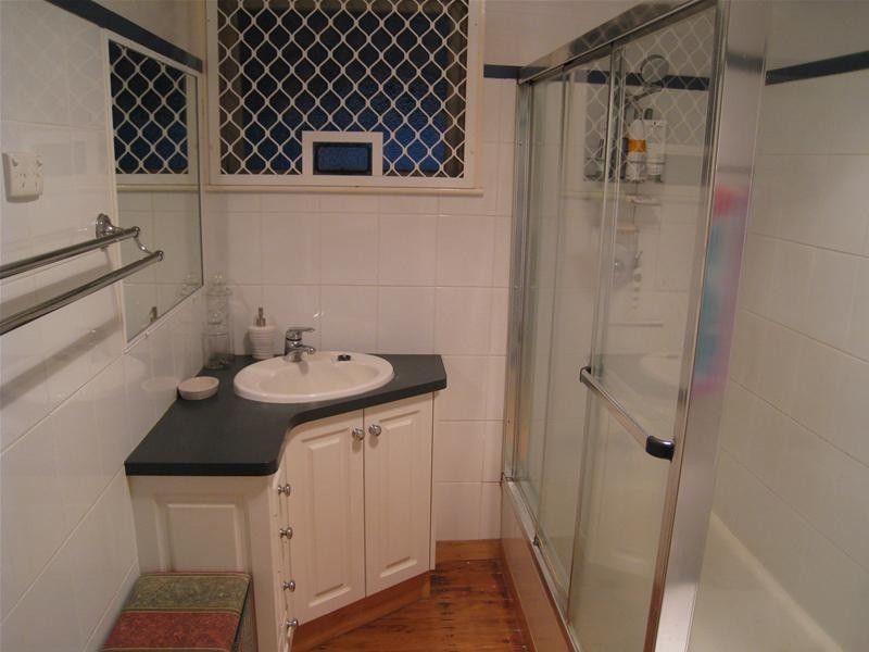 Centenary Heights QLD 4350