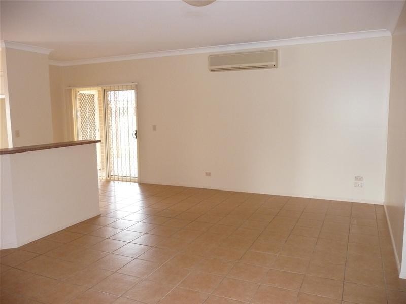 Kearneys Spring QLD 4350