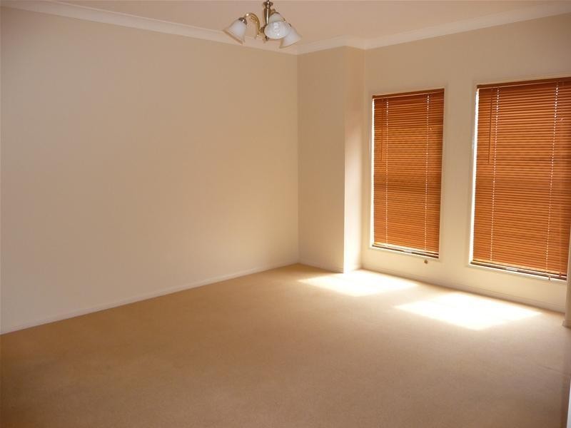 Kearneys Spring QLD 4350