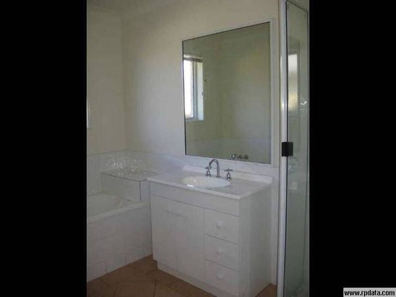 Kearneys Spring QLD 4350