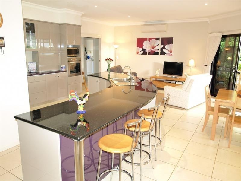 Kearneys Spring QLD 4350