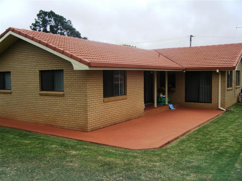 Centenary Heights QLD 4350