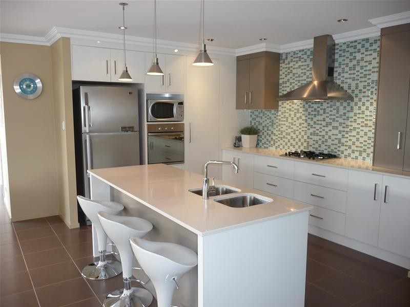 Kearneys Spring QLD 4350