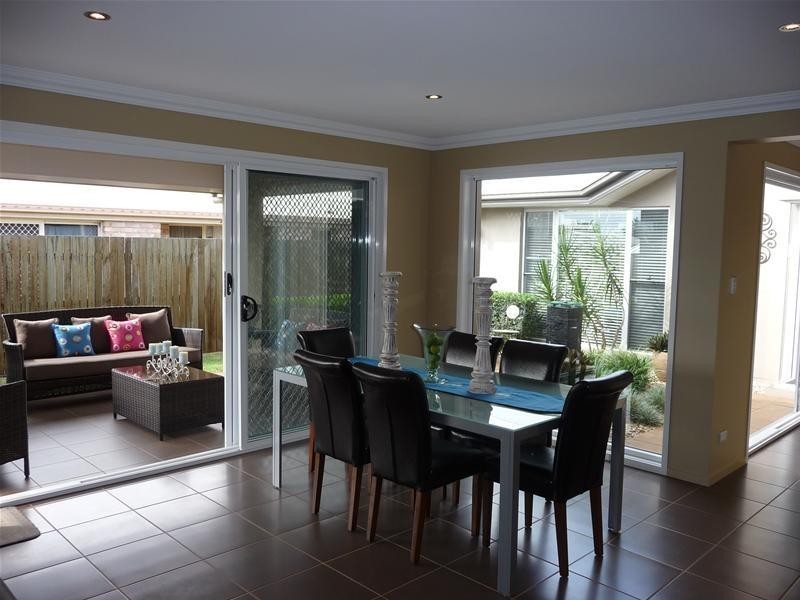 Kearneys Spring QLD 4350