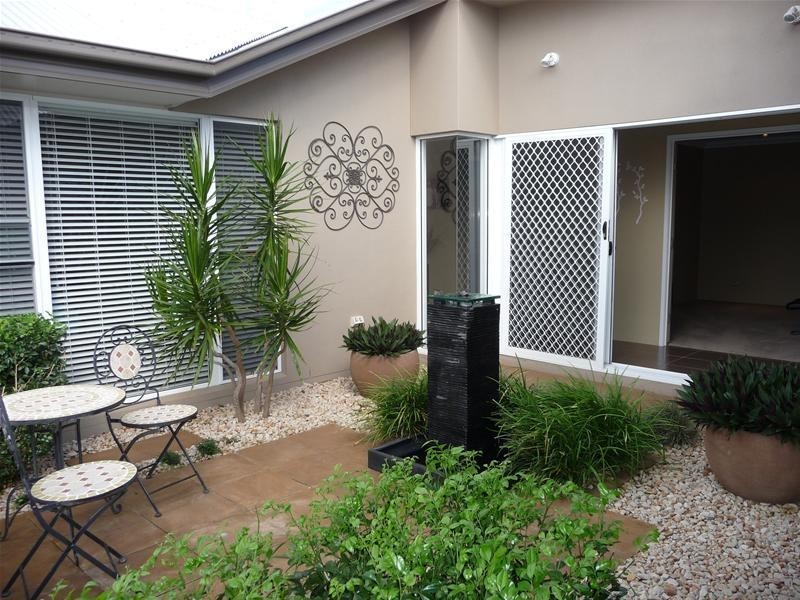 Kearneys Spring QLD 4350