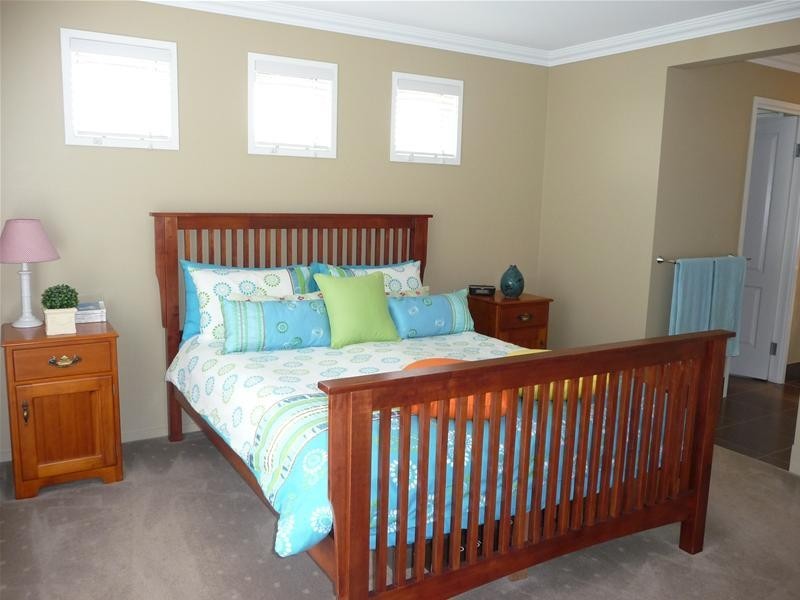 Kearneys Spring QLD 4350