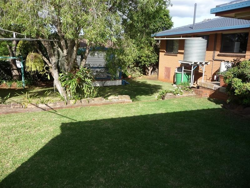 Centenary Heights QLD 4350