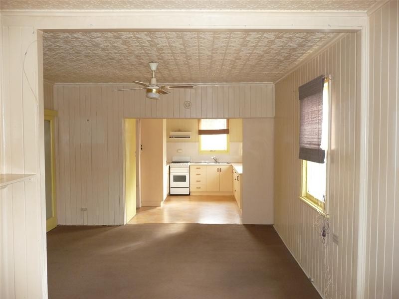 Centenary Heights QLD 4350