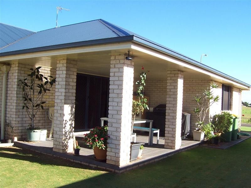 Kearneys Spring QLD 4350