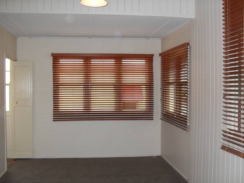 Newtown QLD 4350