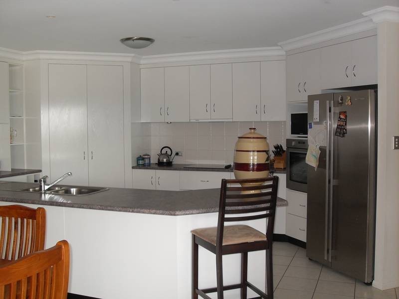 Middle Ridge QLD 4350