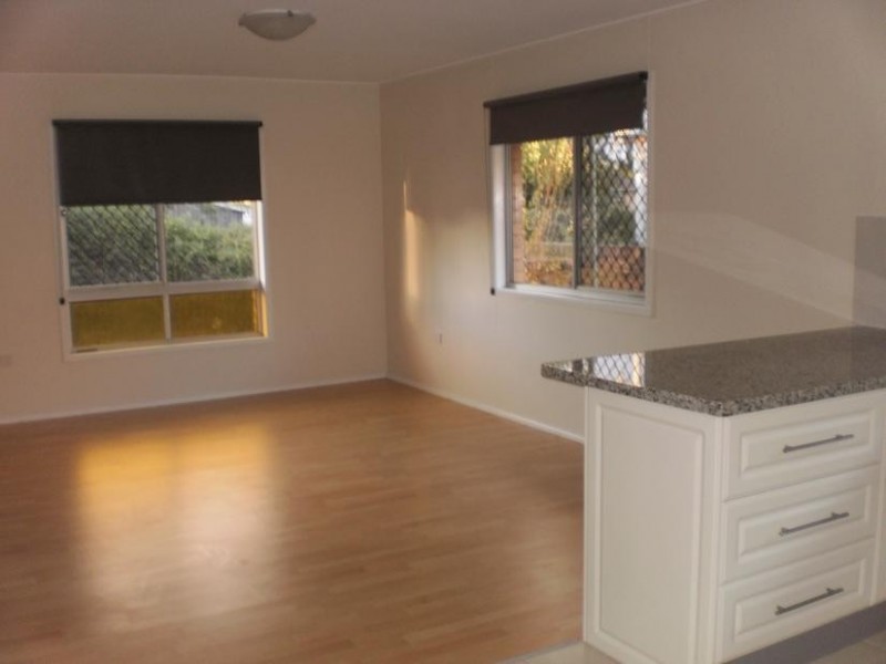 Centenary Heights QLD 4350