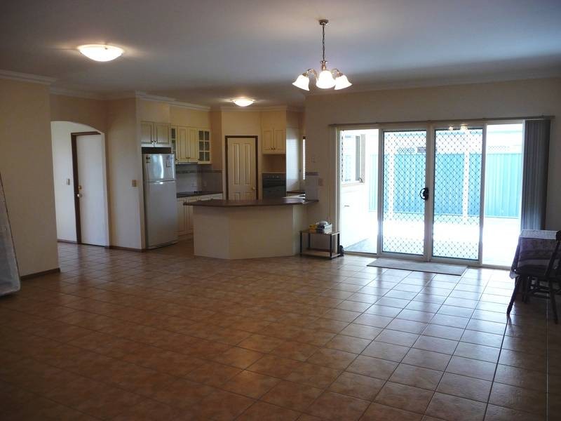 Kearneys Spring QLD 4350