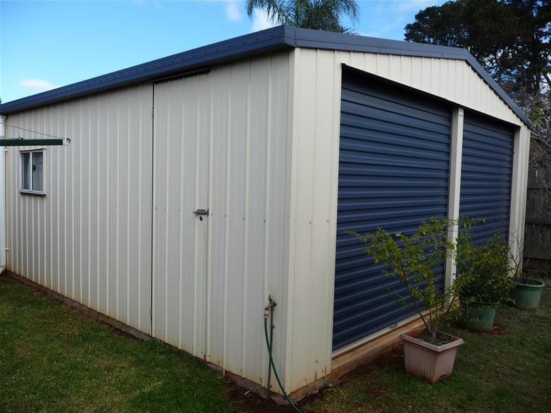 Kearneys Spring QLD 4350