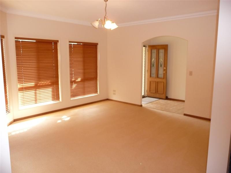 Kearneys Spring QLD 4350