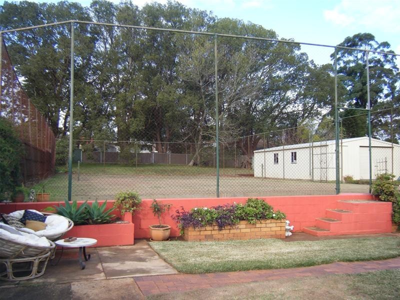 Centenary Heights QLD 4350