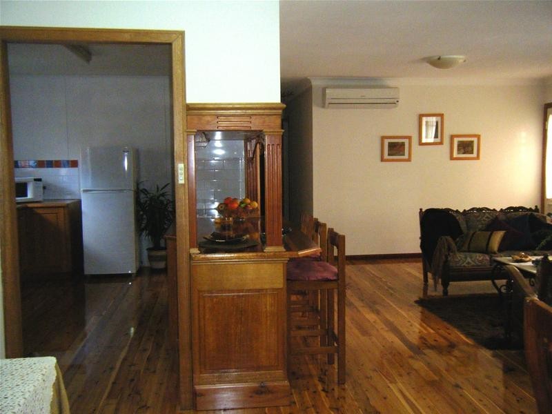 Centenary Heights QLD 4350