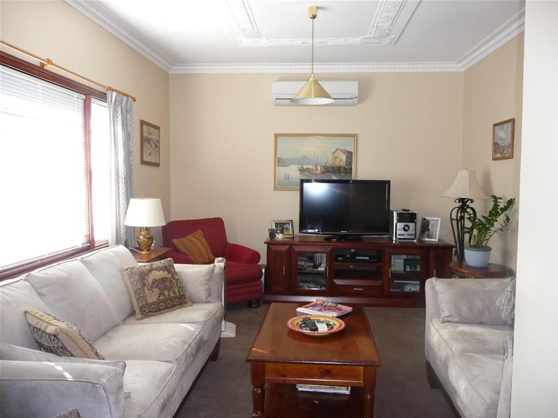 Centenary Heights QLD 4350