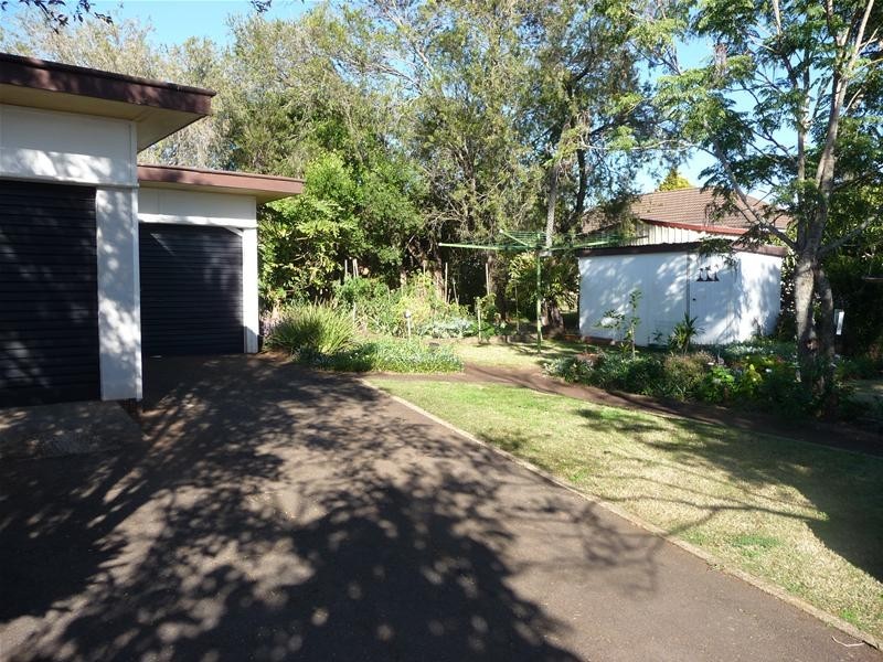 Centenary Heights QLD 4350
