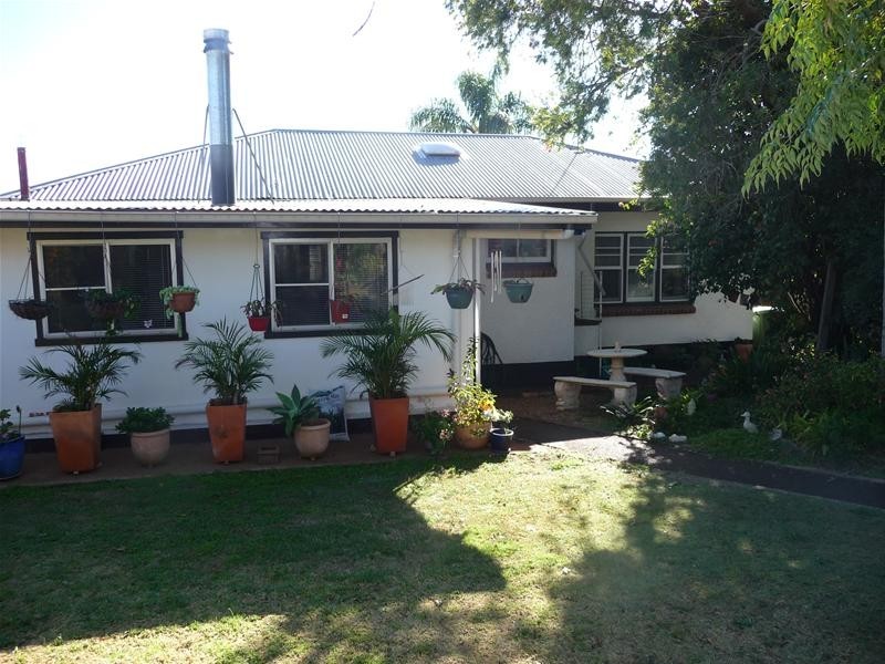 Centenary Heights QLD 4350