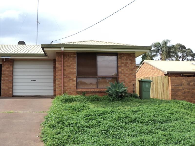 Centenary Heights QLD 4350