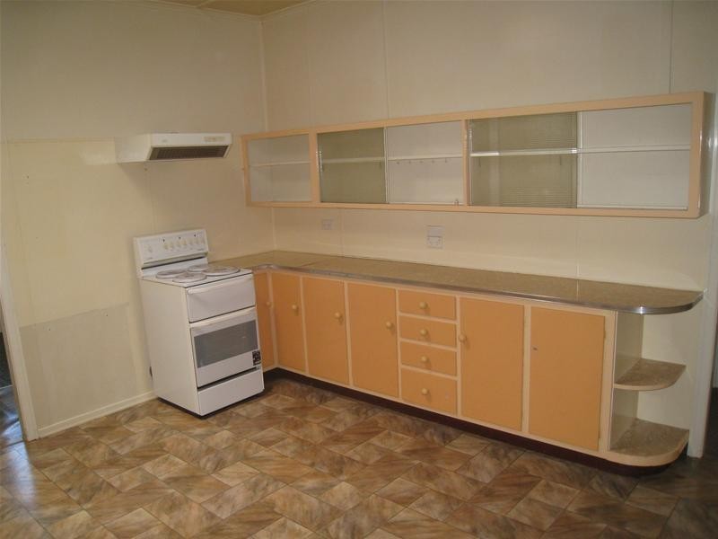 Centenary Heights QLD 4350