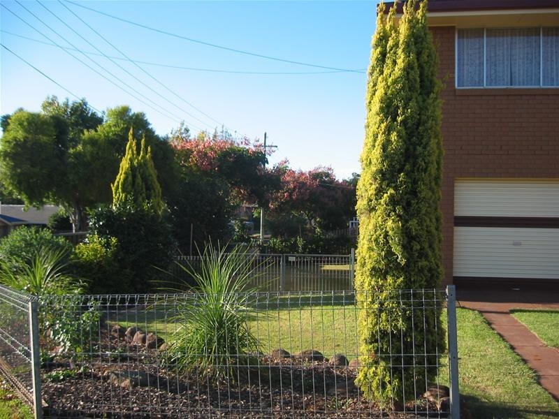 Kearneys Spring QLD 4350