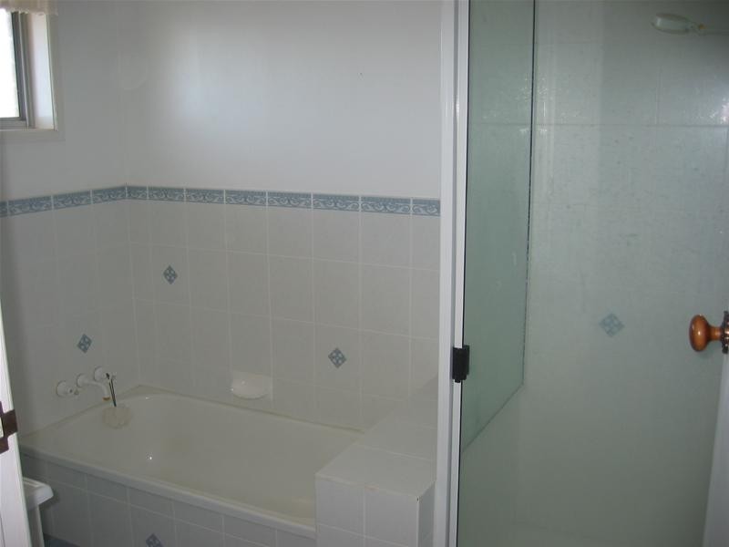 Kearneys Spring QLD 4350