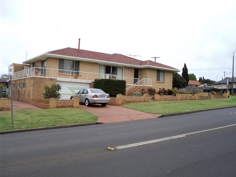 Kearneys Spring QLD 4350