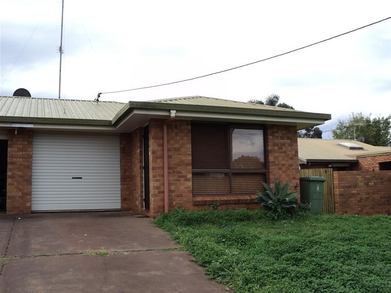 Centenary Heights QLD 4350