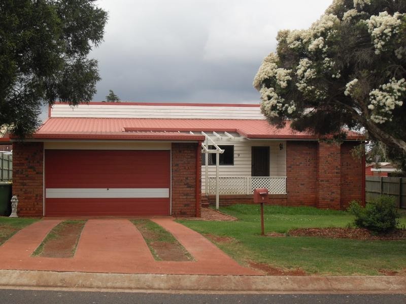 Kearneys Spring QLD 4350