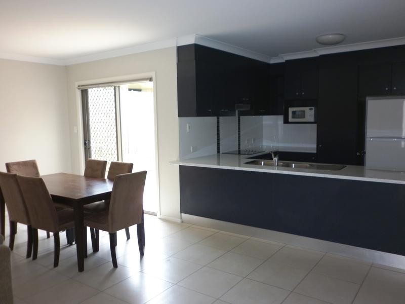 Kearneys Spring QLD 4350