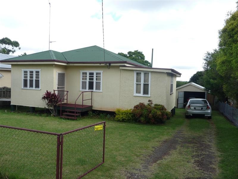 Centenary Heights QLD 4350