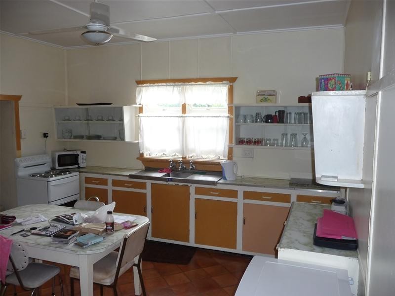 Centenary Heights QLD 4350