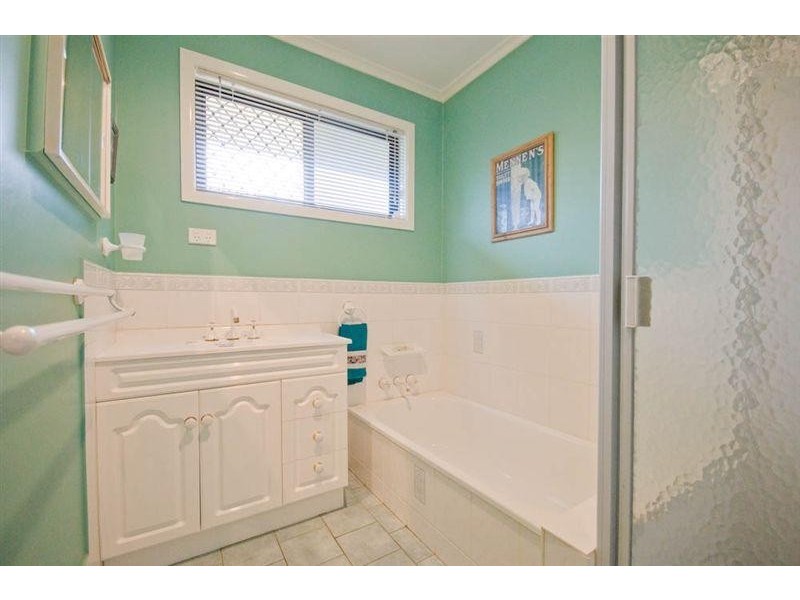 Centenary Heights QLD 4350