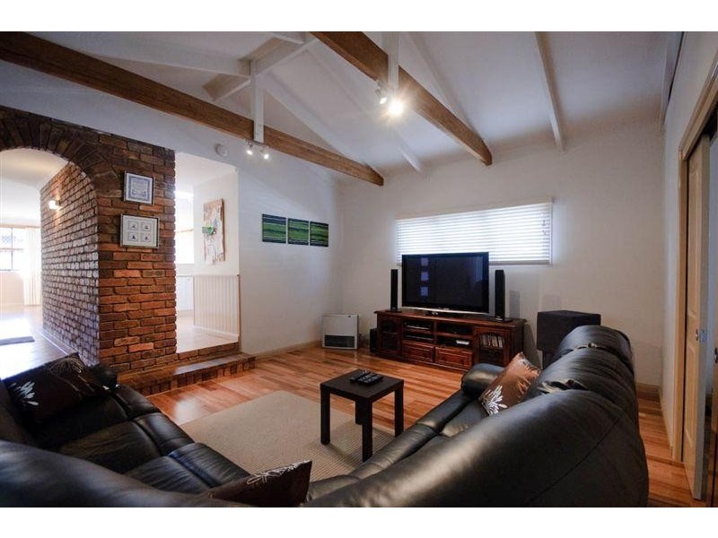 Centenary Heights QLD 4350