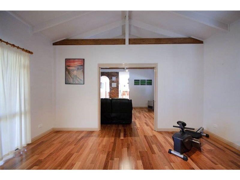 Centenary Heights QLD 4350