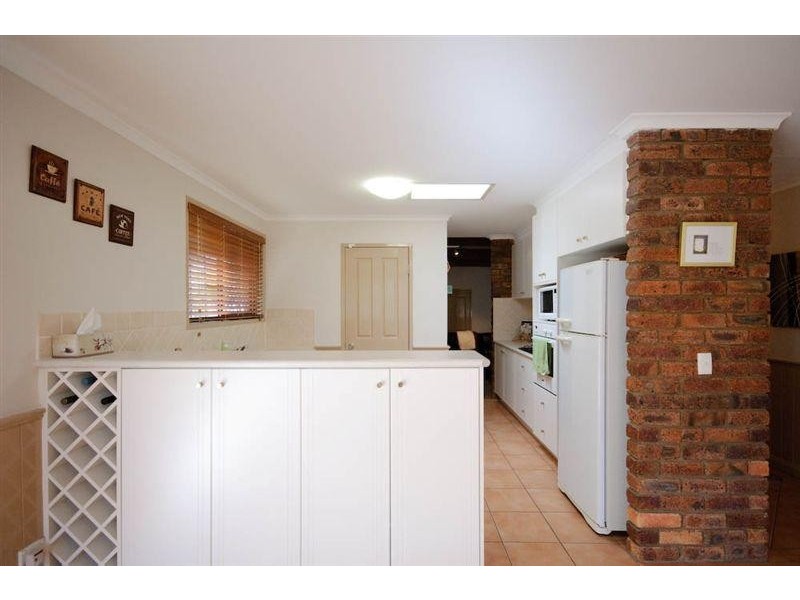 Centenary Heights QLD 4350
