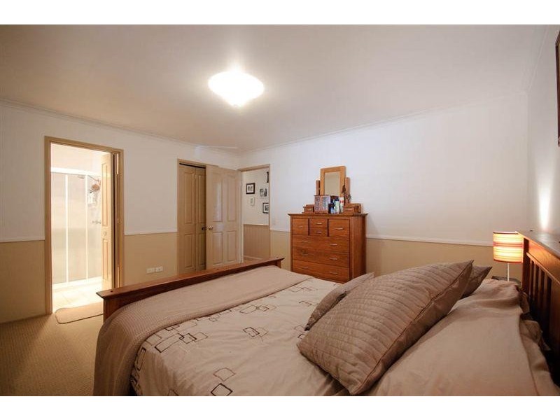 Centenary Heights QLD 4350