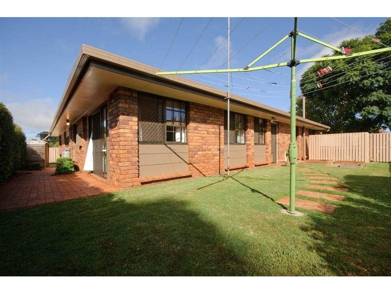 Centenary Heights QLD 4350