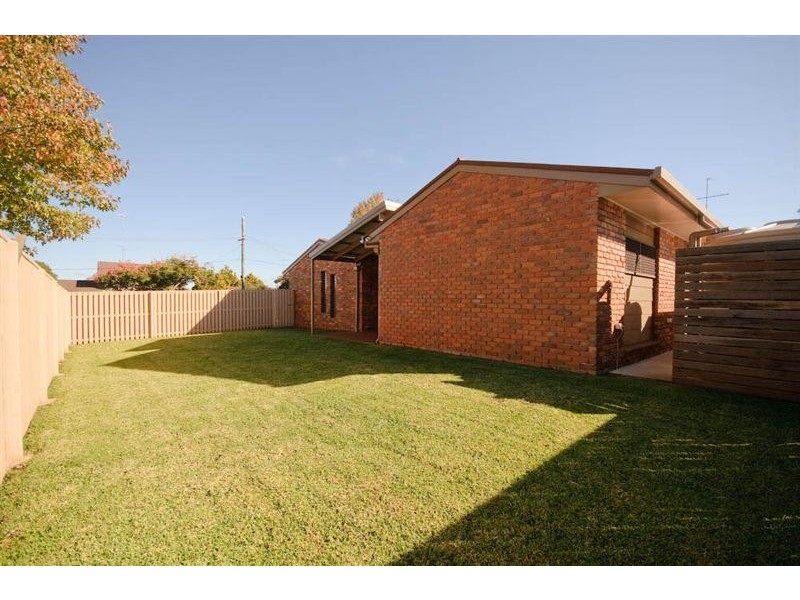 Centenary Heights QLD 4350