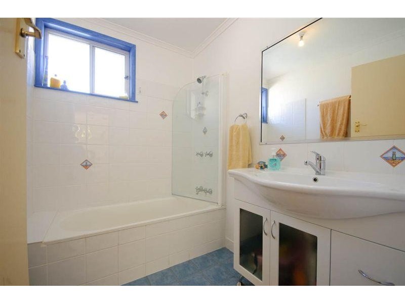 Kearneys Spring QLD 4350