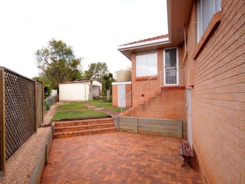 Centenary Heights QLD 4350