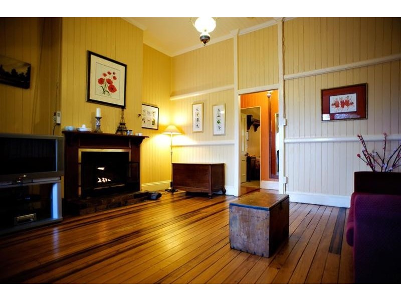 Centenary Heights QLD 4350