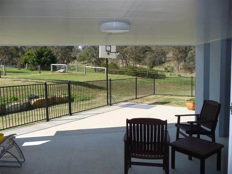 Vale View QLD 4352