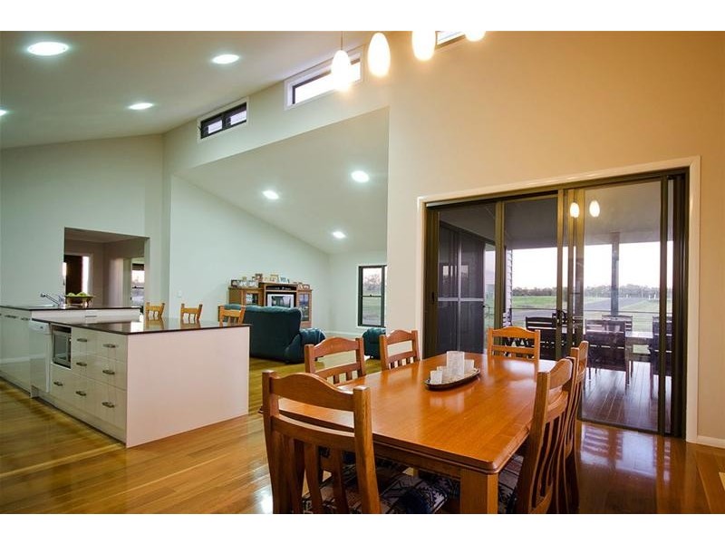 18 Archer Crescent, Upper Flagstone QLD 4344