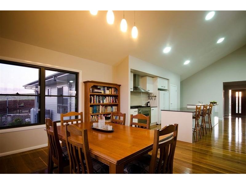 18 Archer Crescent, Upper Flagstone QLD 4344