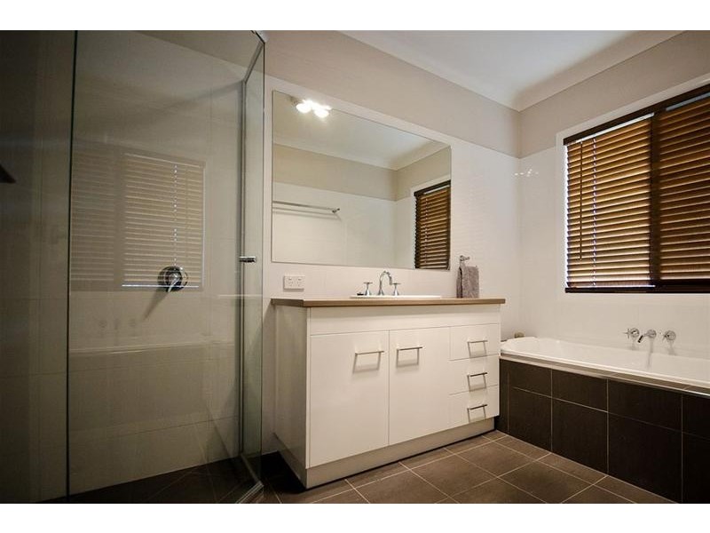 18 Archer Crescent, Upper Flagstone QLD 4344