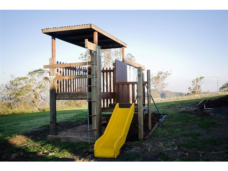 18 Archer Crescent, Upper Flagstone QLD 4344