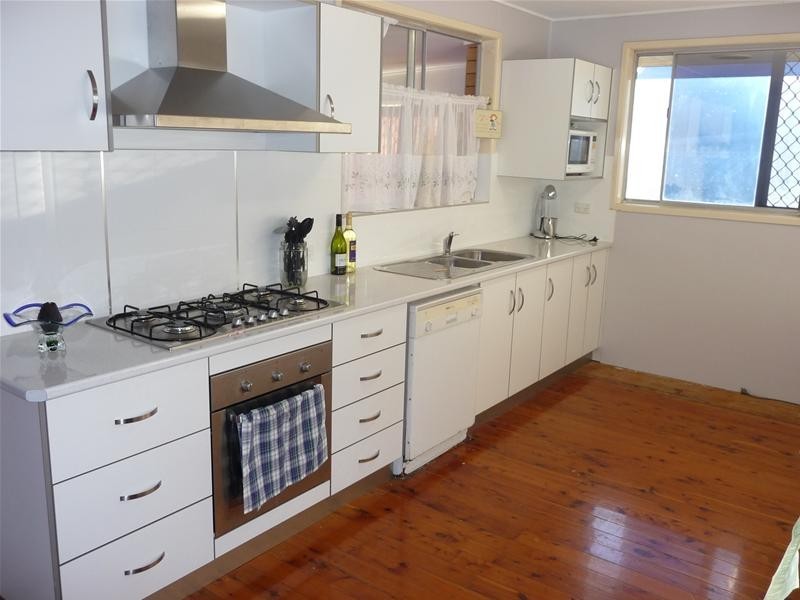 Centenary Heights QLD 4350